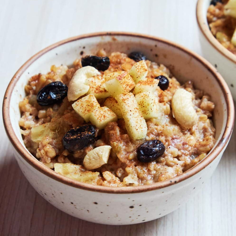 Cinnamon Apple Oat Porridge PERFECT 15 Min Breakfast