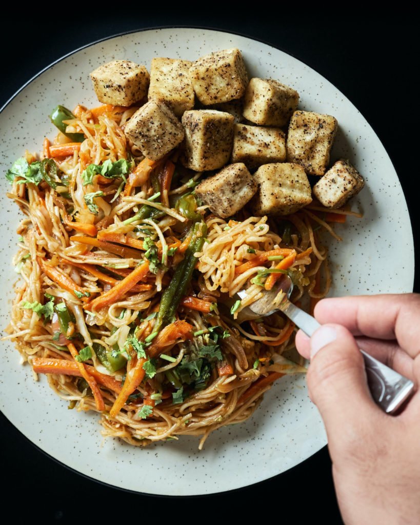 Chow Mein SUPER FLAVORFUL 15 Minutes Vegan Noodles