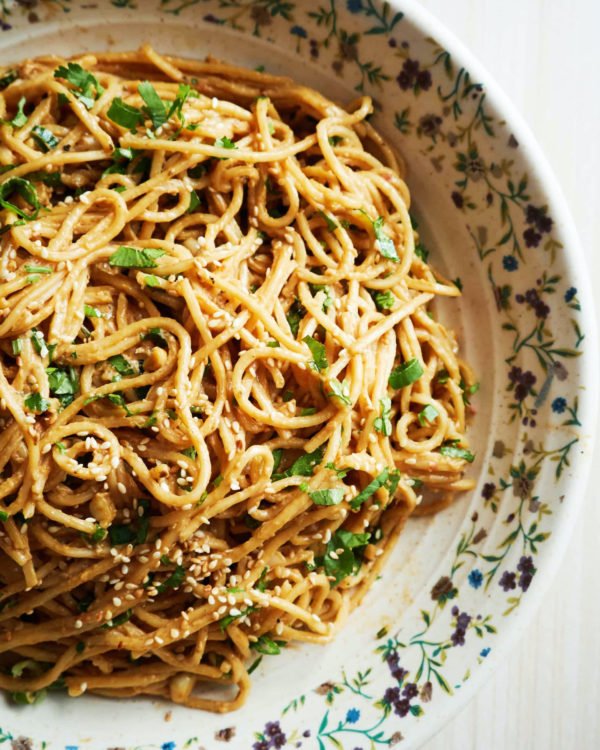 Spicy Peanut Sauce Noodles PERFECT 15 Min, 1 Pot Noodles