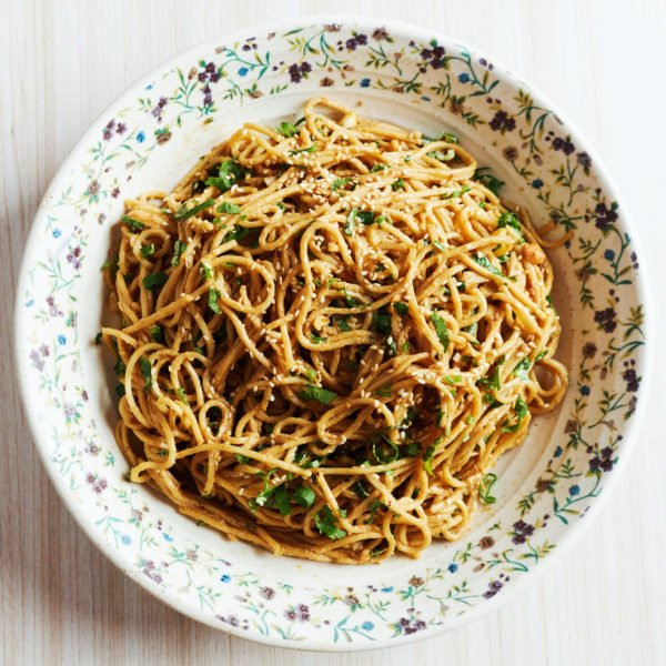 Spicy Peanut Sauce Noodles PERFECT 15 Min, 1 Pot Noodles