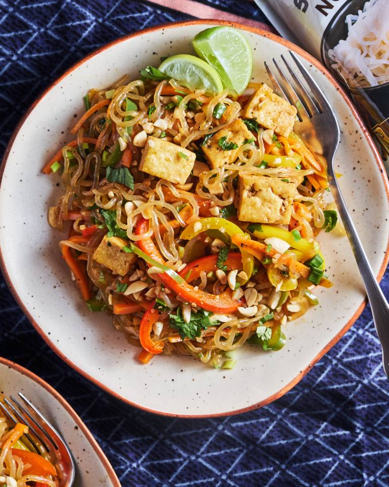 Peanut Sauce Udon Noodles | 15 Min, SUPER RICH In Flavor