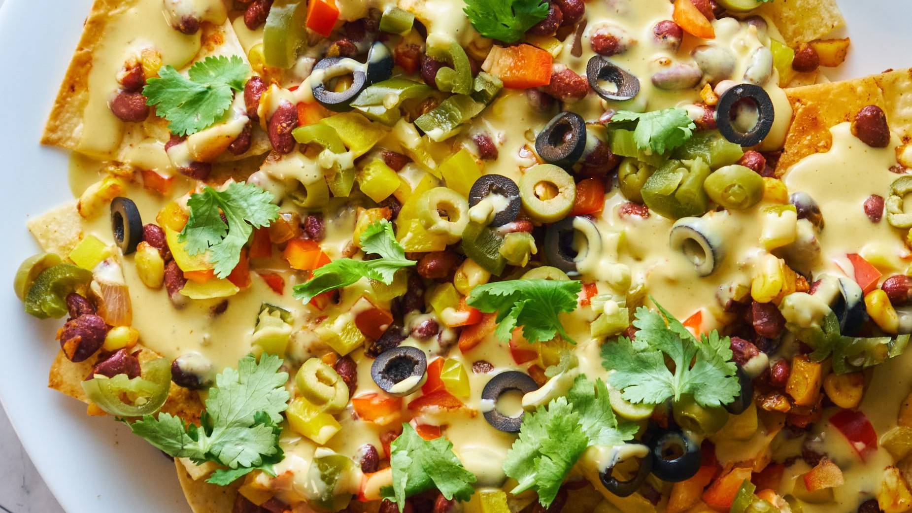 Loaded Nachos With Vegan Cheese Sauce Perfect 10/10 Lunch